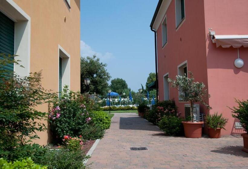 Студио Стандарт с Террасой, Residence Borgomare