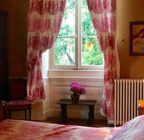 Номер Стандарт Вид на Горы, Chateau De Martigny