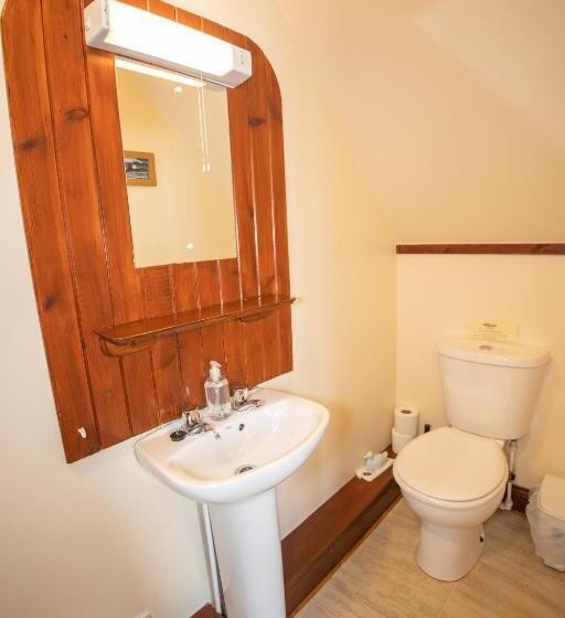 Семейный Номер, Arle Lodge