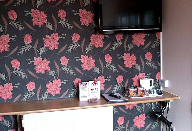 Номер Стандарт Вид на Сад, Knights Rest Guest House