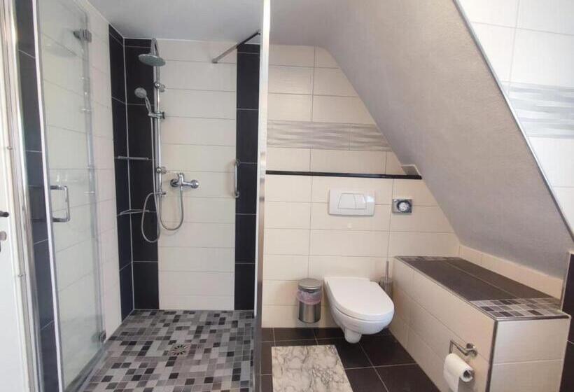 Студио Стандарт с Балконом, Gästehaus Im Alten Fährhaus