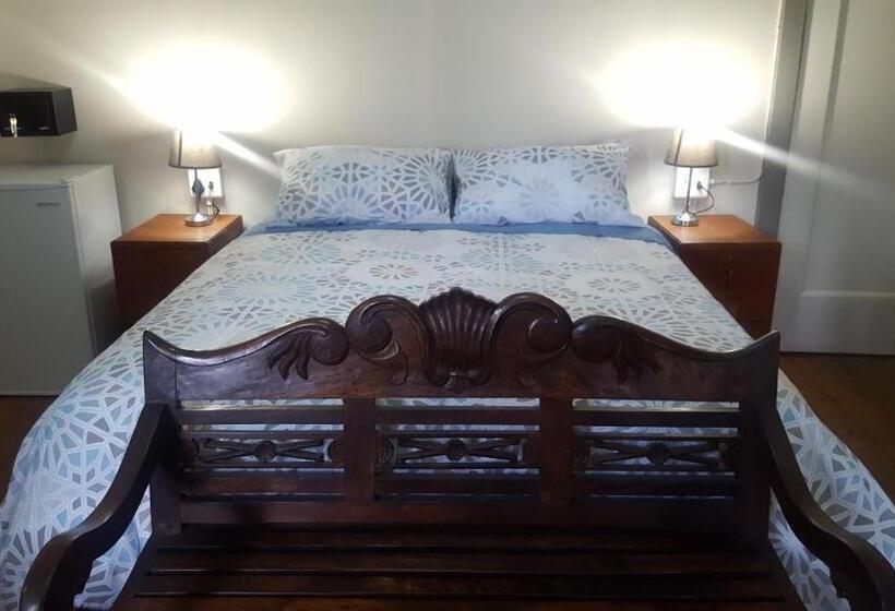 اتاق لوکس, Pretoria Inn