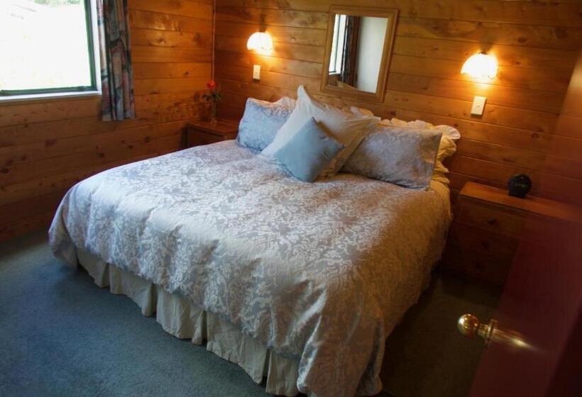 اتاق سه نفره دلوکس با چشم‌انداز دریا, The Grange Lodge