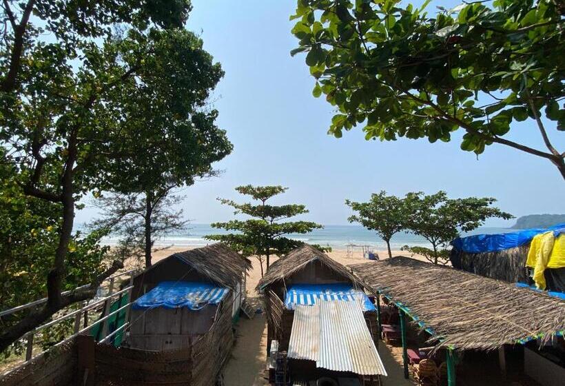 스탠다드 트리플 발코니 룸, Omkar Beach Bungalow