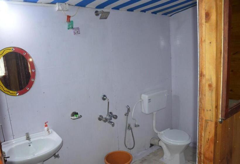 디럭스 테라스 룸 바다 전망, Omkar Beach Bungalow