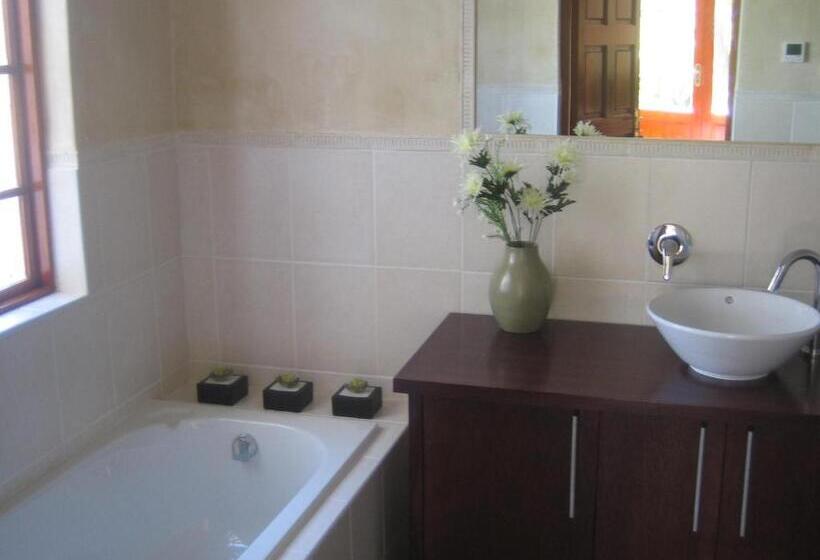 کابین, Acara Guesthouse & Cottages