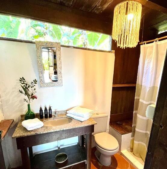 标准间, Jungle Lodge