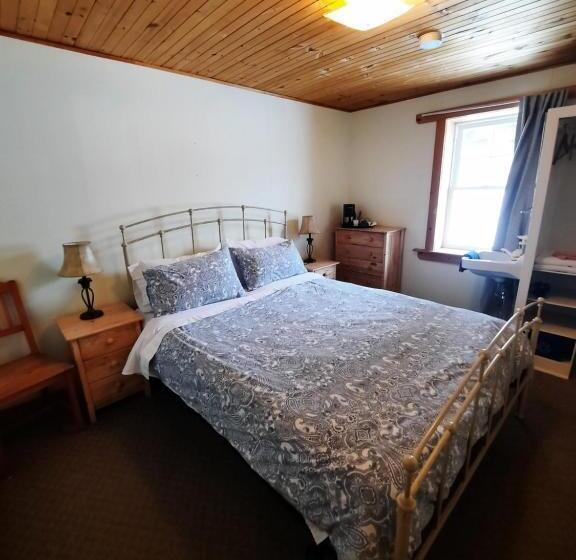 Номер Стандарт Совместная Ванная, Auberge Schweizer