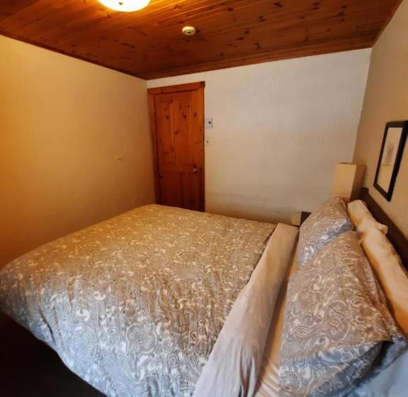Standard room with outdoor bath, Auberge Schweizer