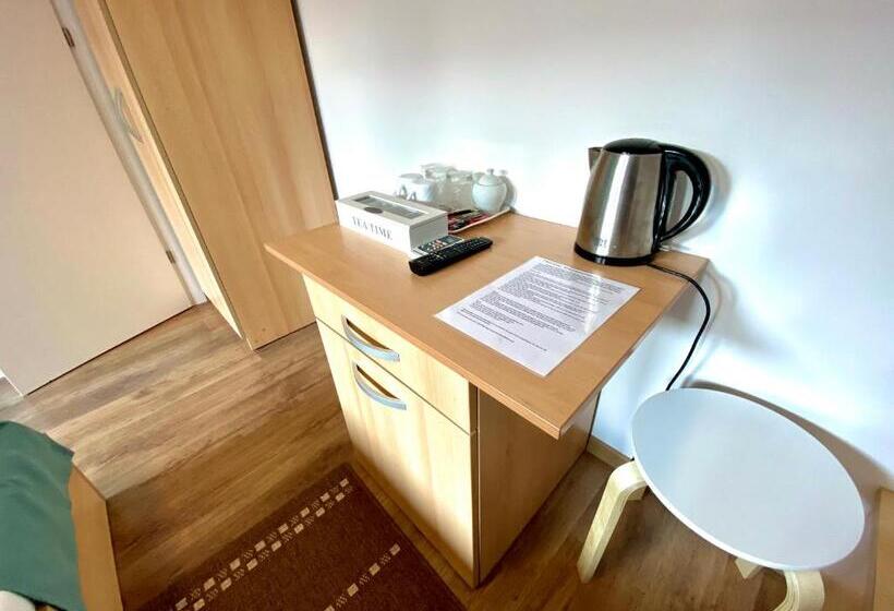 اتاق استاندارد, Cristi S Rooms   Pensiune