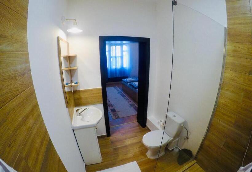 اتاق لوکس, Cristi S Rooms   Pensiune