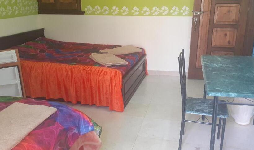 اتاق استاندارد سه تخته با بالکن, Villamar Sea View Rooms & Apartments