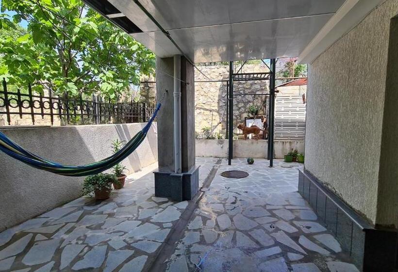 اتاق استاندارد با چشمانداز باغ, Guest House Panda