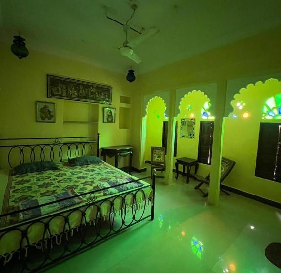Quarto Estandar, Nukkad Guest House