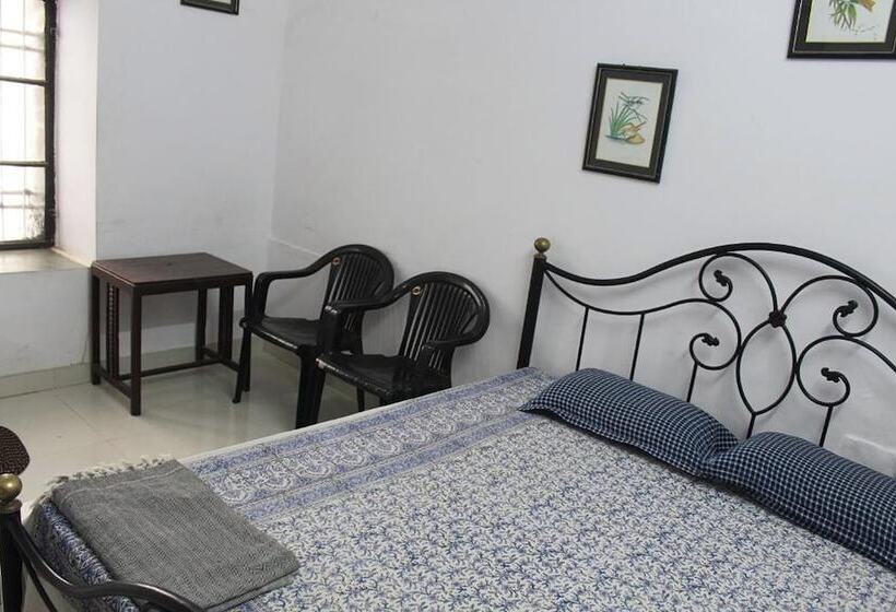 Quarto Estandar, Nukkad Guest House