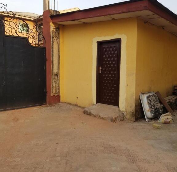 آپارتمان 1 خوابه, Edo Home