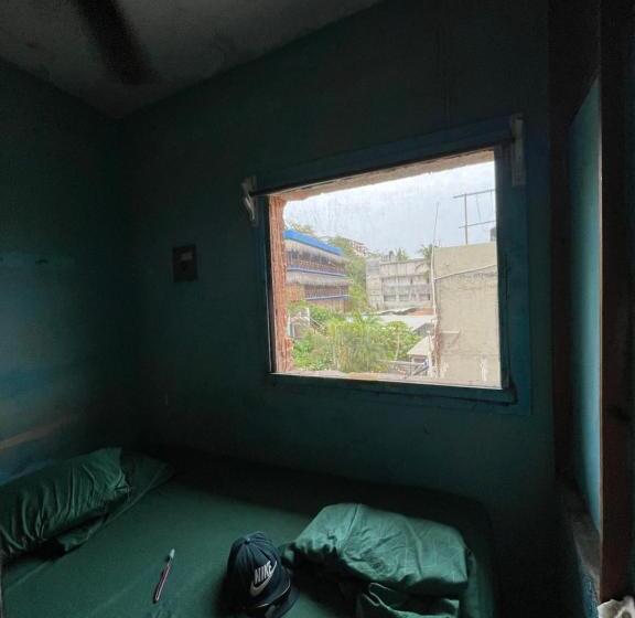 スタンダードルーム, Pipeline Hostel