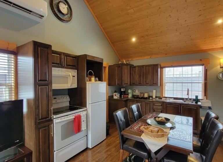 Family Suite, The Deer Lake Loft