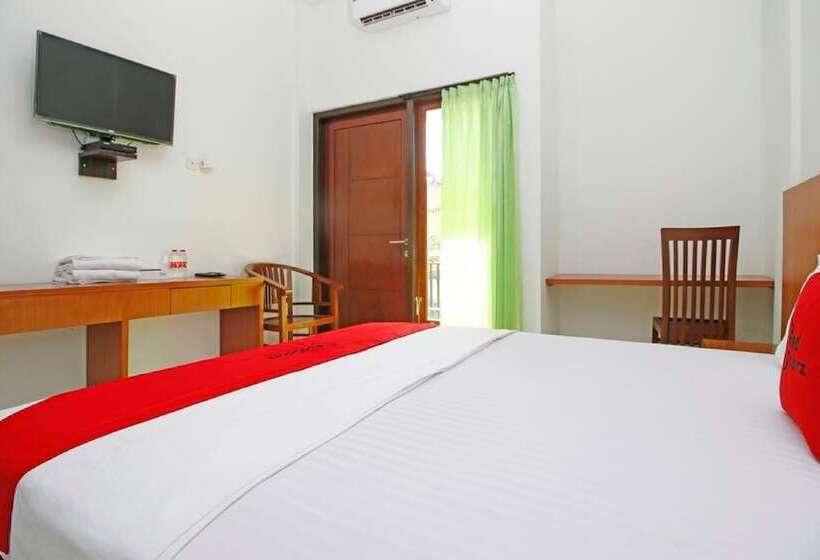 Номер Economy, Reddoorz @ Turangga Sari