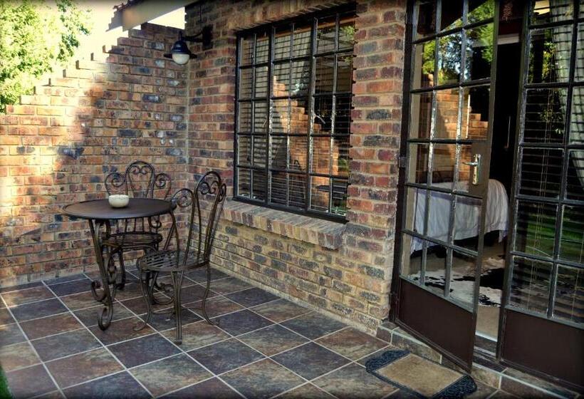 سوییت خانوادگی, Krith Guest House