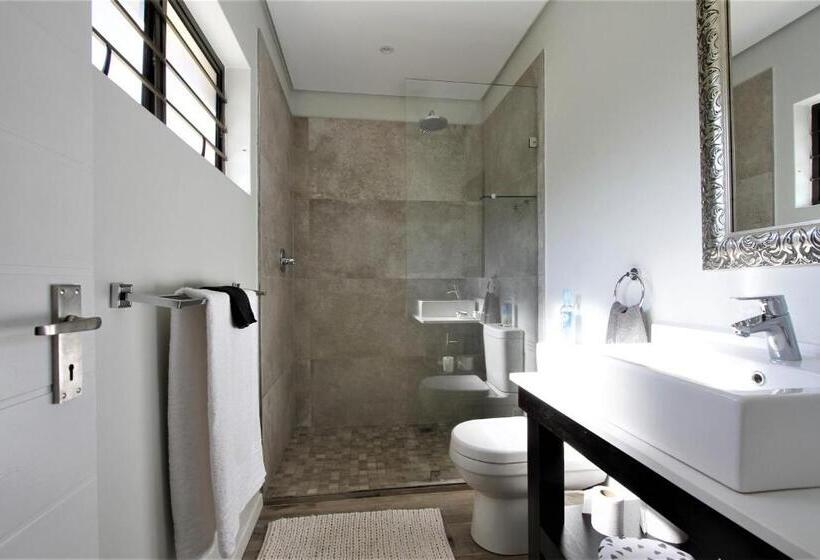 جناح, Casa Ridge Selfcatering