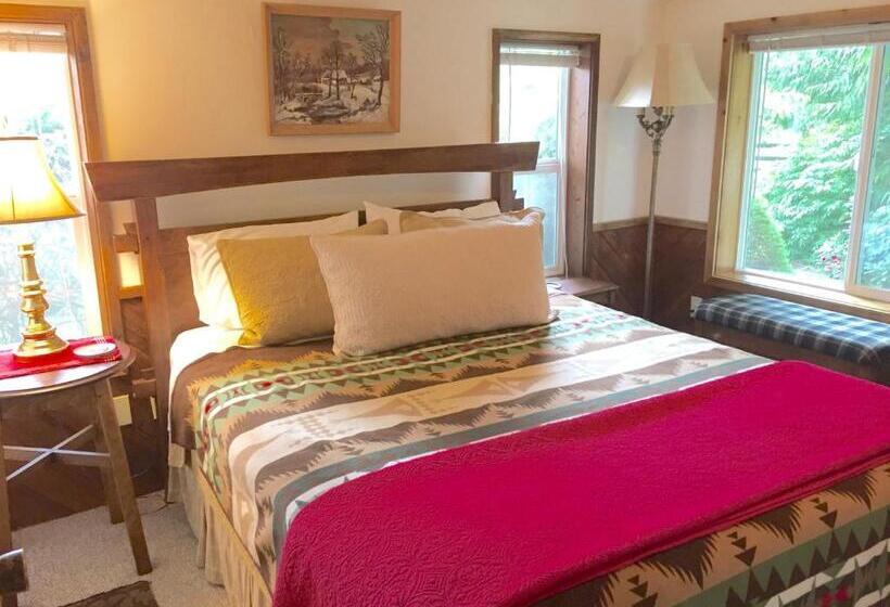 Бунгало Стандарт, Bond Ranch Retreat