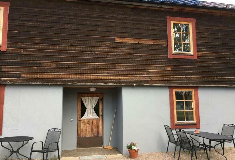 Четырехместный Номер Стандарт, Knappgården