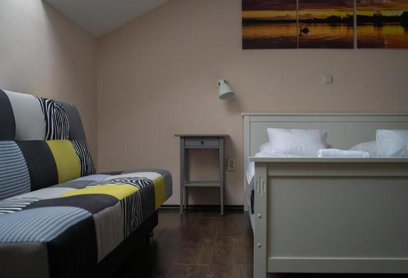 آپارتمان 1 خوابه, Accomo Apartmanház