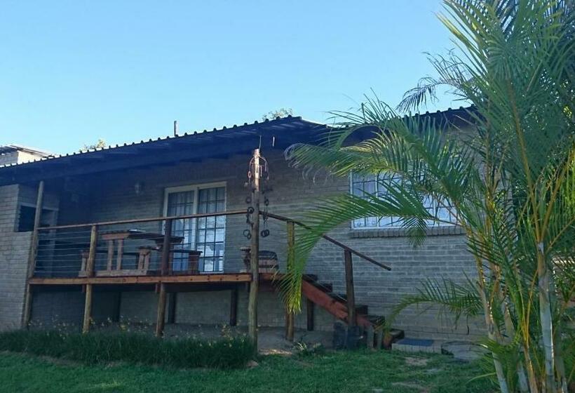 بنگله خانوادگی, Numbi Hills Self Catering