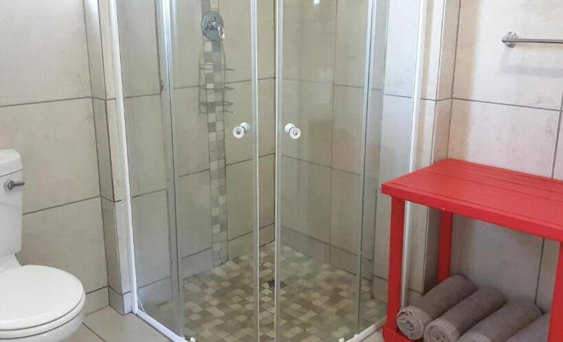اتاق استاندارد چهار تخته, Numbi Hills Self Catering