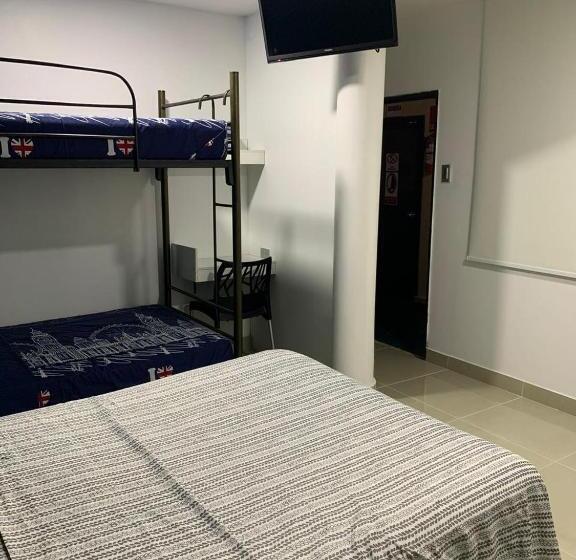 Quarto Triplo Comfort, Suites Fullhouse