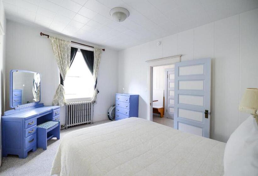 آپارتمان 1 خوابه, Brown & Hawkins Historical Apartments