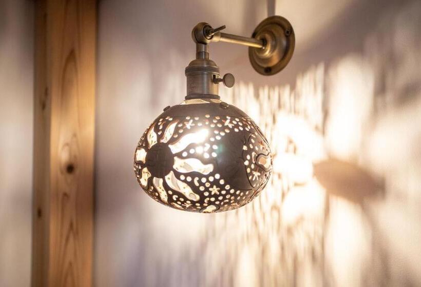 Семейный Номер, Katsuo Guest House