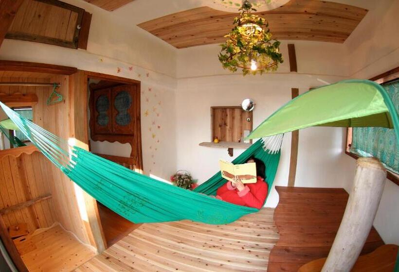 Дом 1 Спальня, Katsuo Guest House