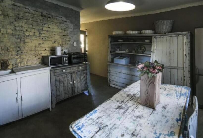 Номер Deluxe, The Green Acorn Guest House