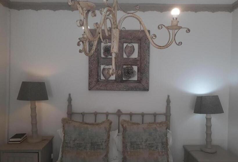 Дом 1 Спальня, The Green Acorn Guest House
