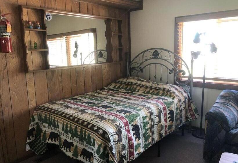 Семейный Номер, Uncle Nicolai S Inn B&b