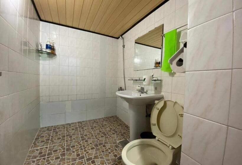 اتاق استاندارد سه نفره, Gudeok Guesthouse