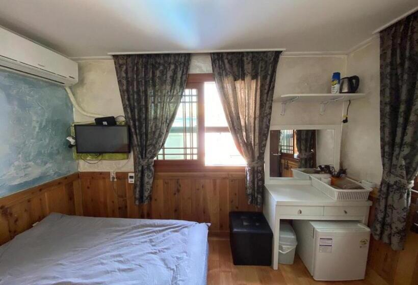 اتاق استاندارد یک نفره, Gudeok Guesthouse
