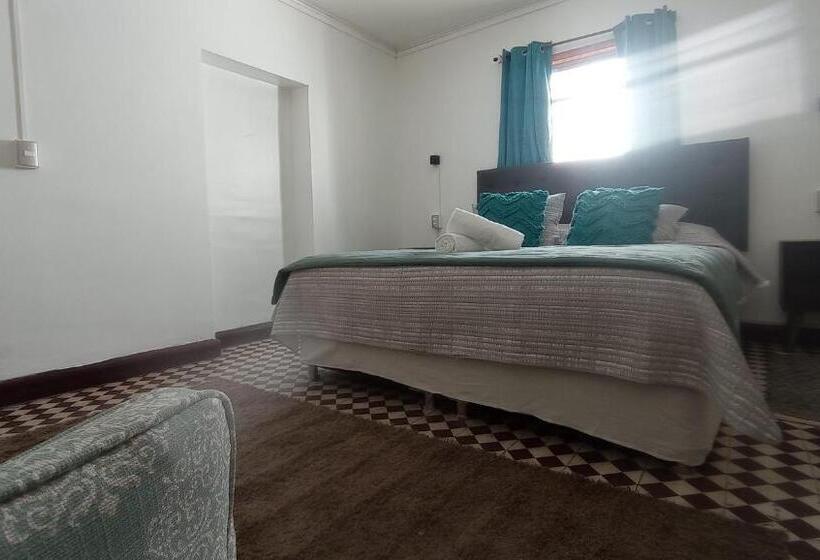 Номер Стандарт, Hostal Los Peñones