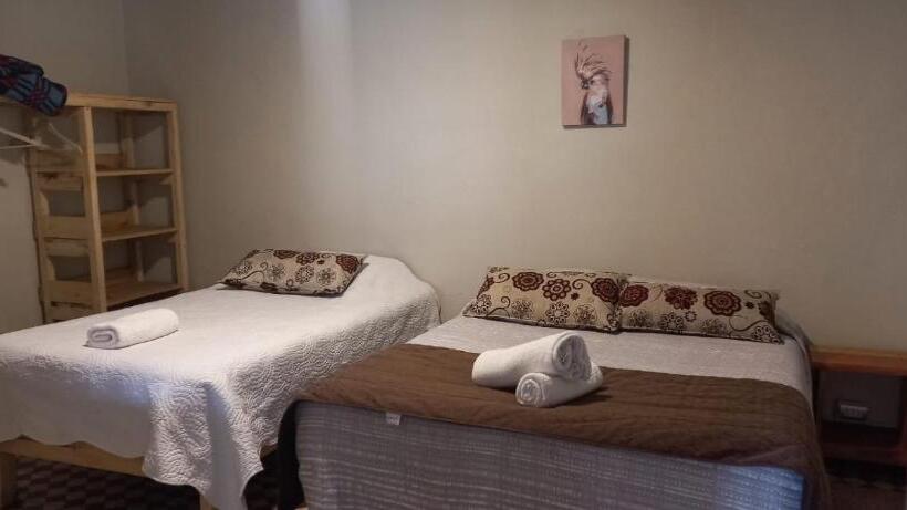 Номер Стандарт Трехместный, Hostal Los Peñones