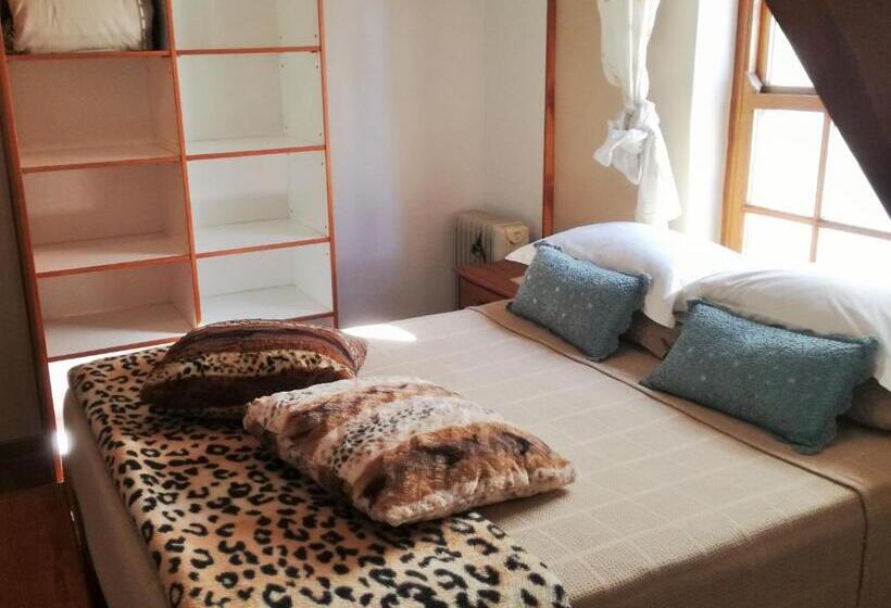 Номер Deluxe, House On Plein