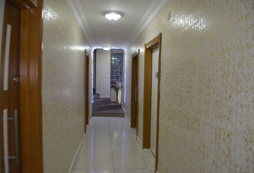 Economy Triple Room, Avsin Residence