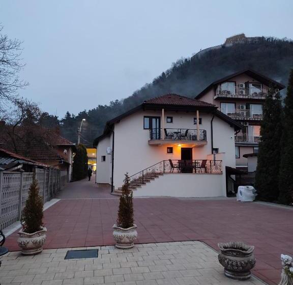 Номер Стандарт Трехместный, Casa Alina