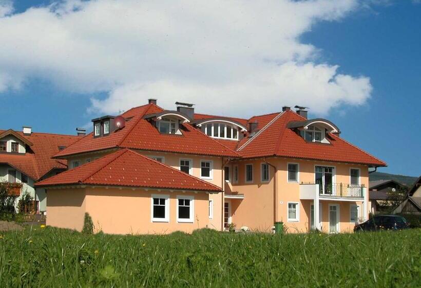Номер Стандарт с Балконом, Pension Hiesel Villa Untersbergblick