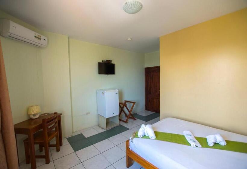 Quarto Deluxe, Hostal Andry