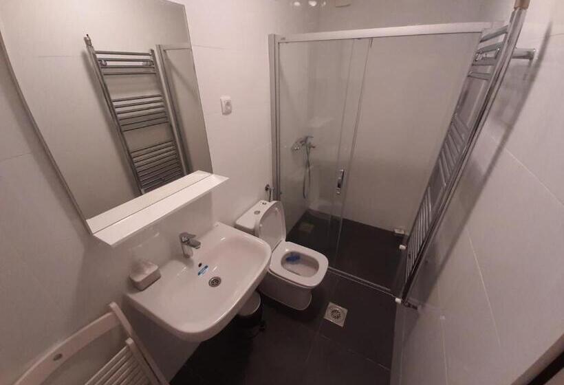 آپارتمان 1 خوابه با چشم‌انداز باغ, Vrnjci House