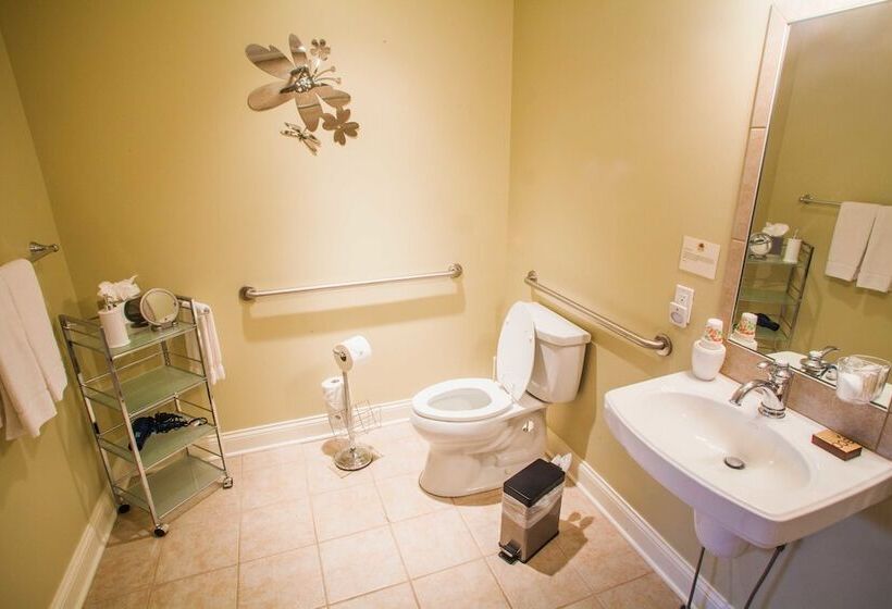 Люкс 2 Спальни, Seven Oaks Bed & Breakfast