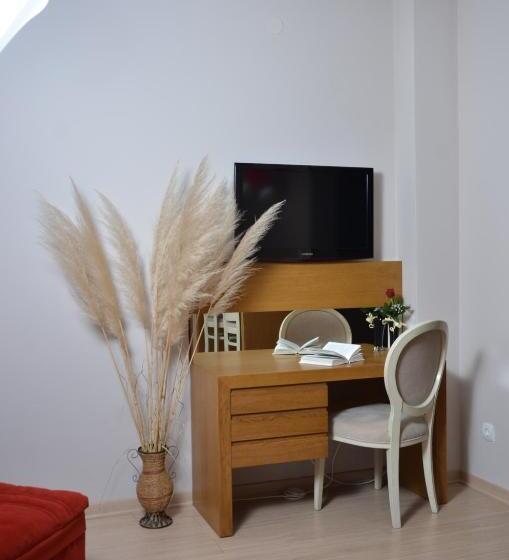 استودیوی استاندارد, Apartments Villa Splendor