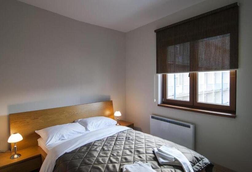 استودیوی استاندارد, Apartments Villa Splendor